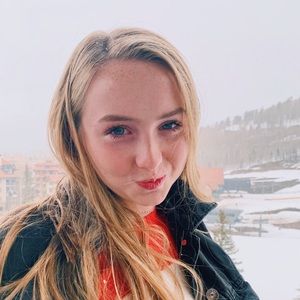 Meet your Posher, Lydia